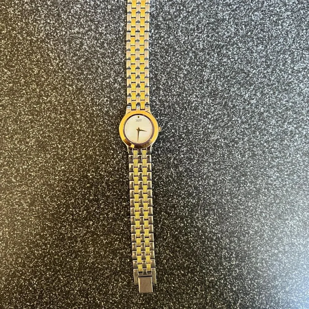 Vintage Citizen Elegance Gold / Silver Watch 3220-325303